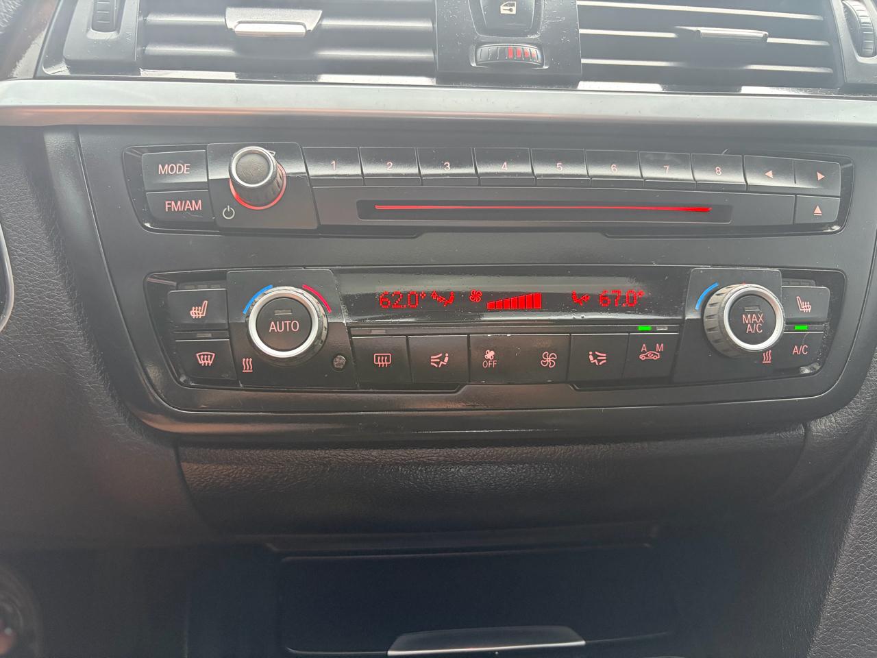 BMW 3-Series 320i Sedan 2015