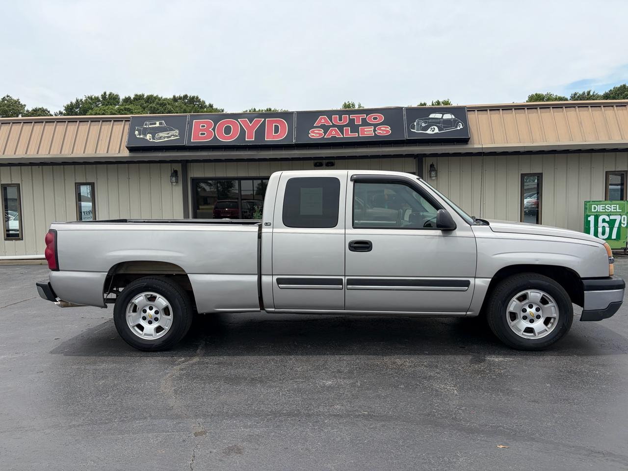 Chevrolet Silverado 1500 LS 2005