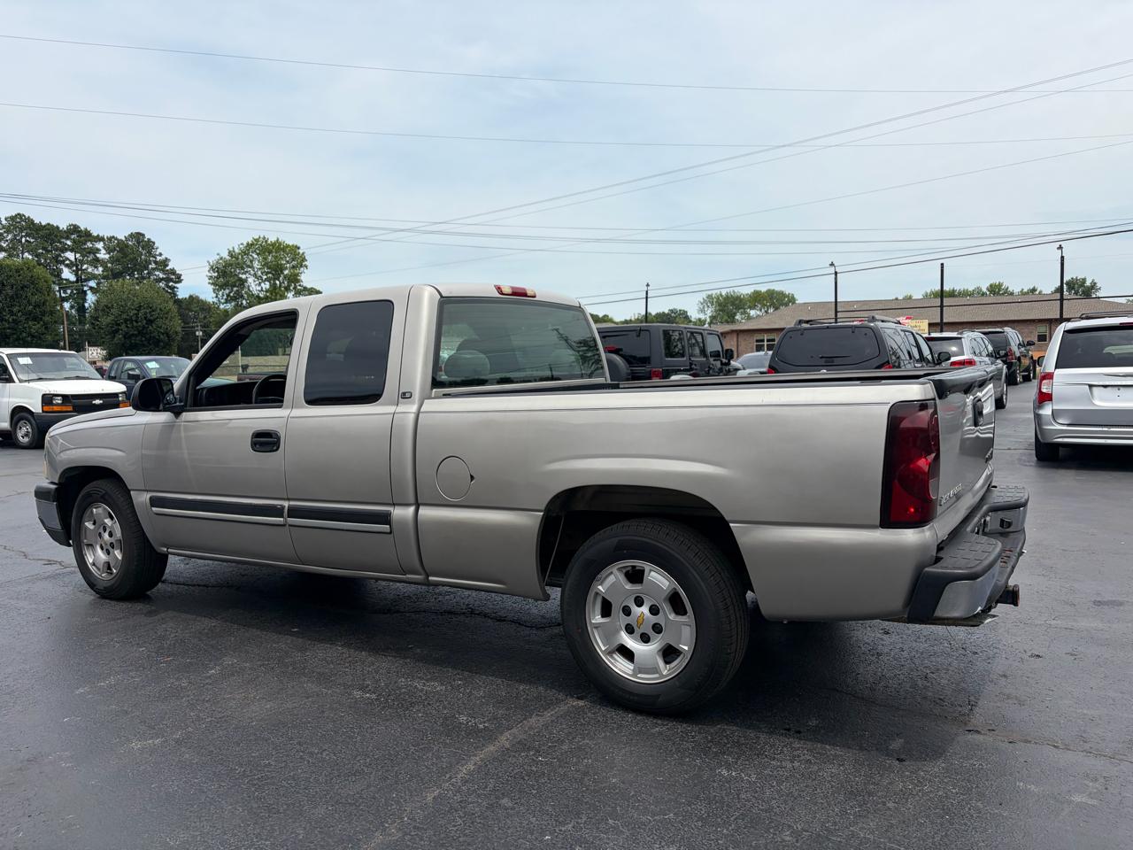 Chevrolet Silverado 1500 LS 2005