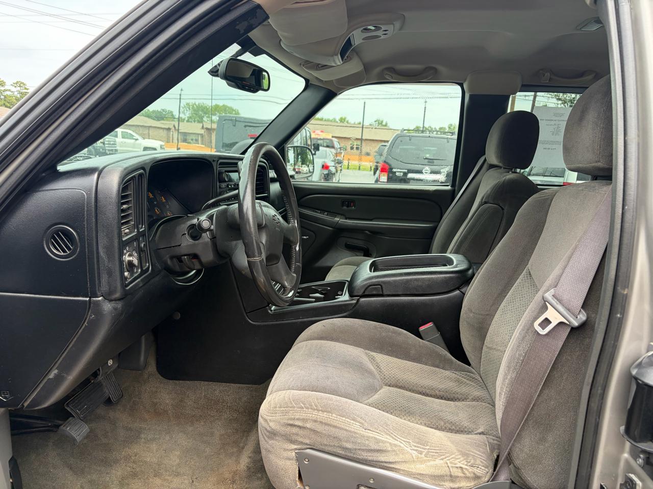 Chevrolet Silverado 1500 LS 2005