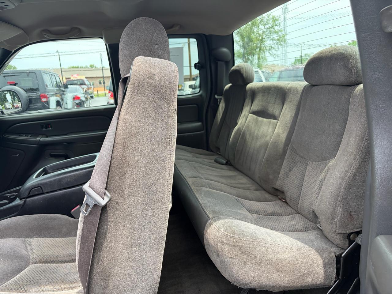 Chevrolet Silverado 1500 LS 2005