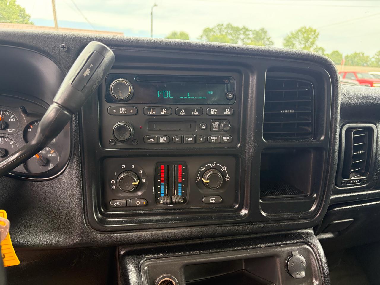 Chevrolet Silverado 1500 LS 2005