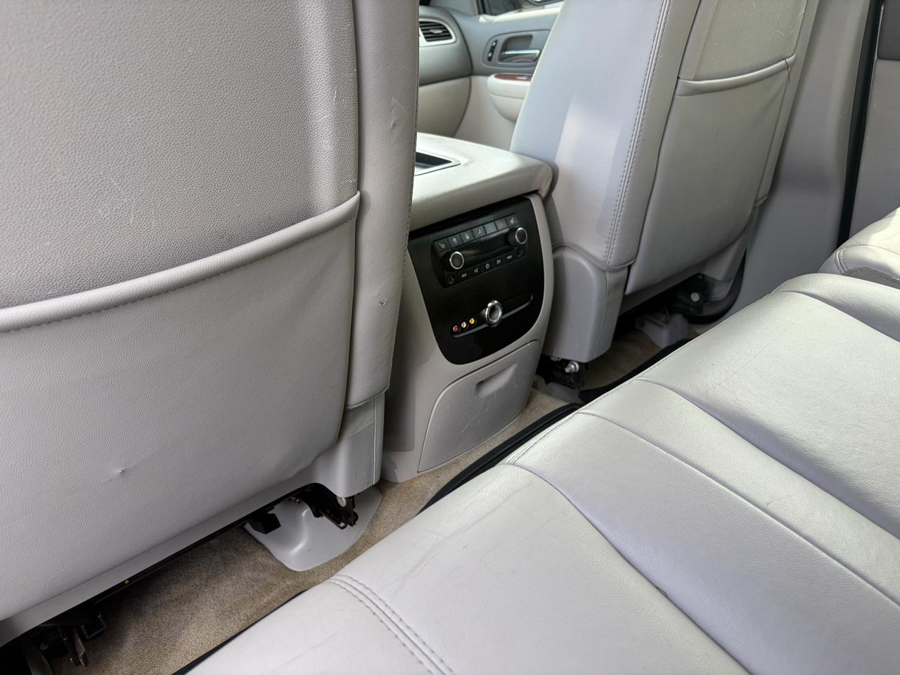 GMC Yukon SLE-1 2WD 2007