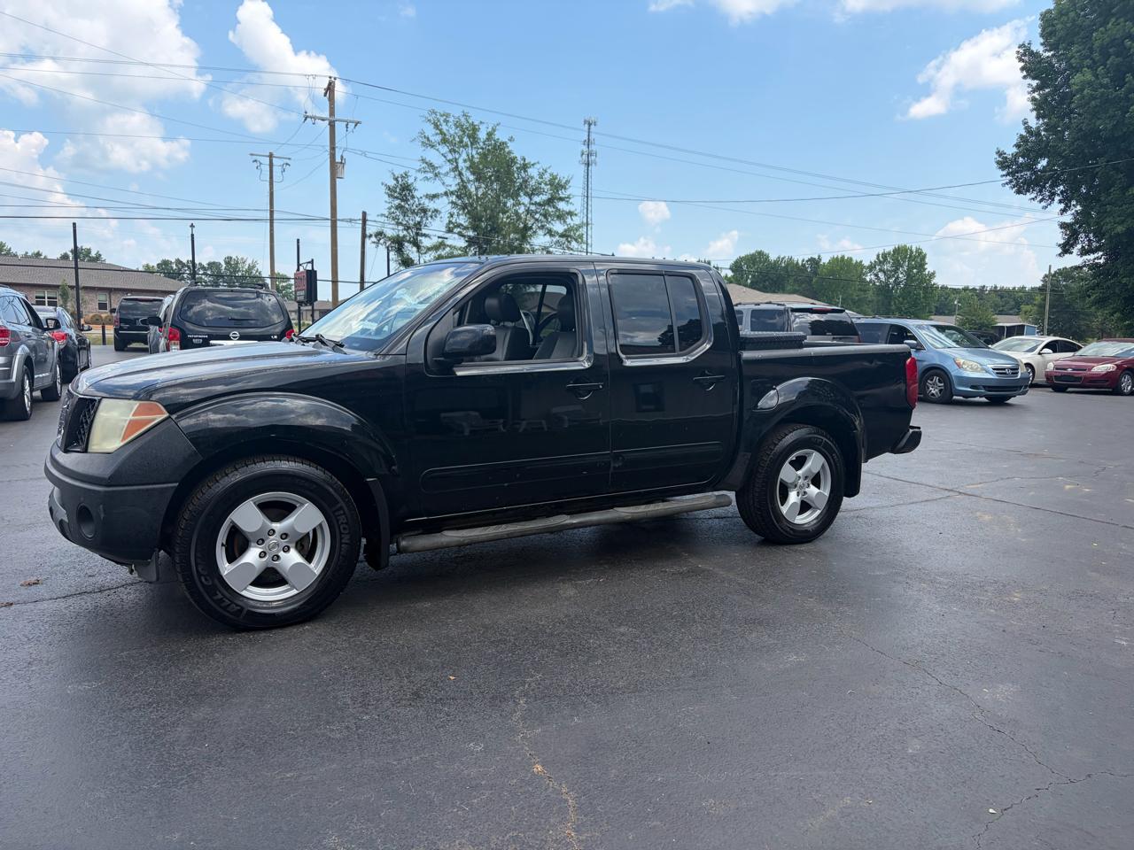 Nissan Frontier SE Crew Cab 2WD 2005