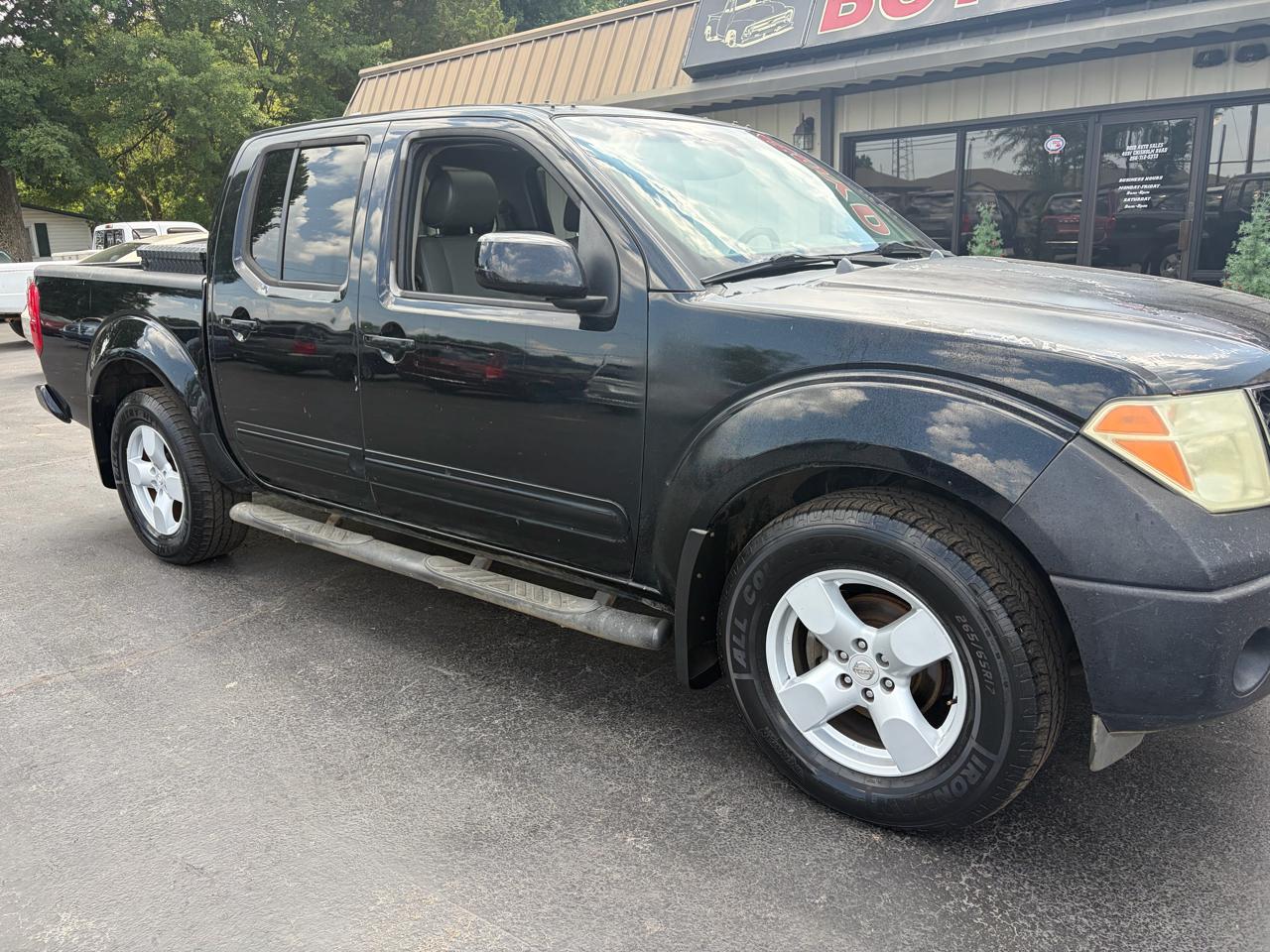 Nissan Frontier SE Crew Cab 2WD 2005