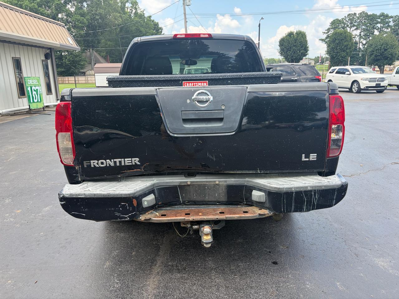 Nissan Frontier SE Crew Cab 2WD 2005