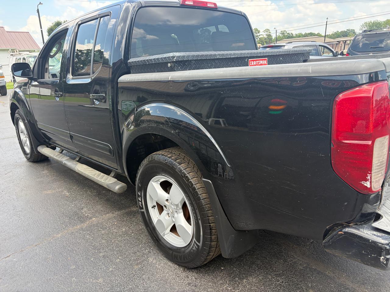 Nissan Frontier SE Crew Cab 2WD 2005