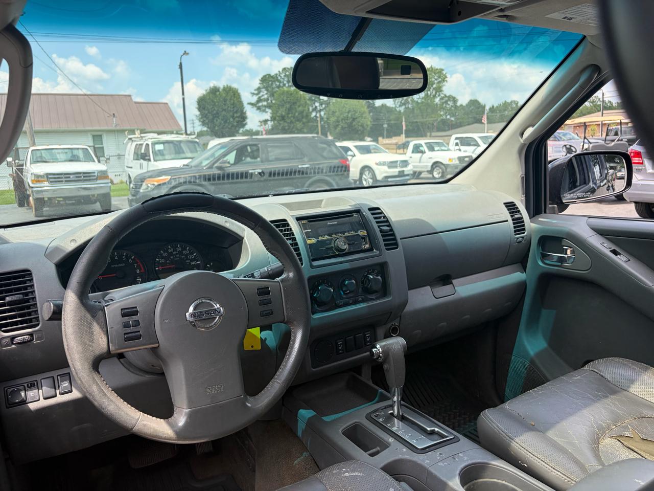 Nissan Frontier SE Crew Cab 2WD 2005