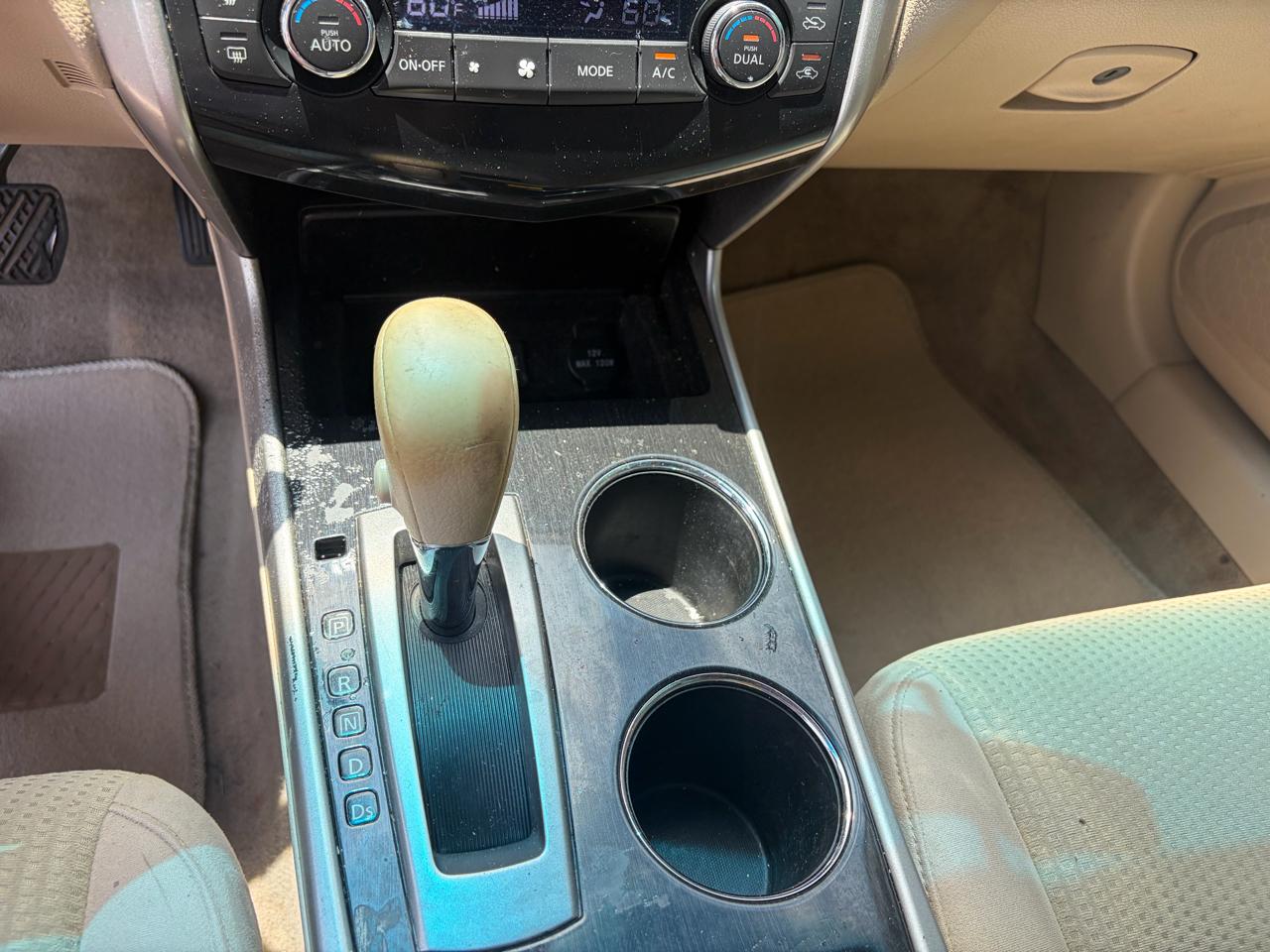 Nissan Altima 2.5 SV Sedan 2014