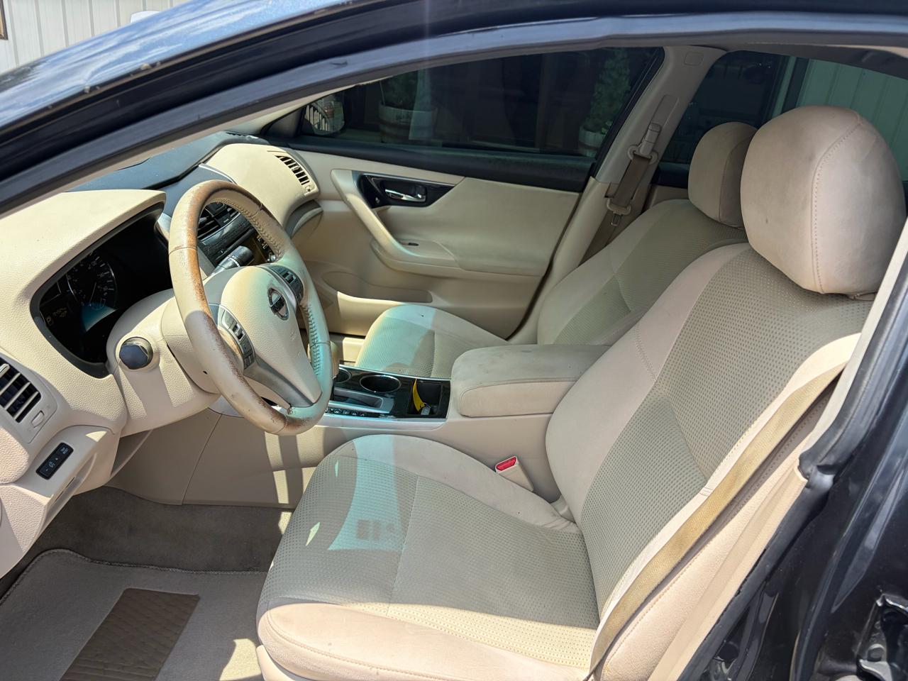 Nissan Altima 2.5 SV Sedan 2014