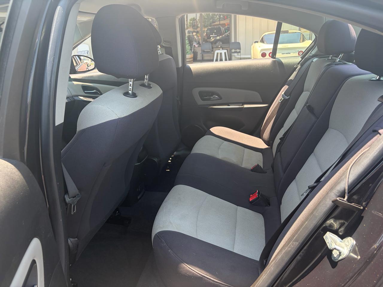 Chevrolet Cruze LS Auto 2013