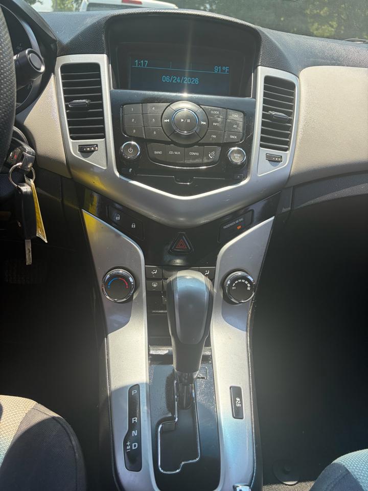 Chevrolet Cruze LS Auto 2013