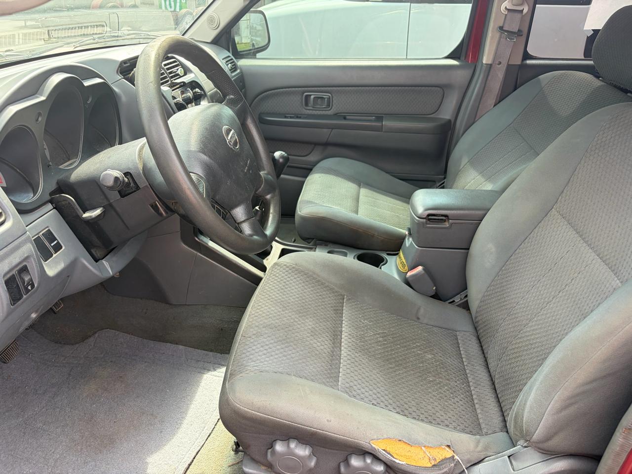 Nissan Xterra XE 2WD 2004