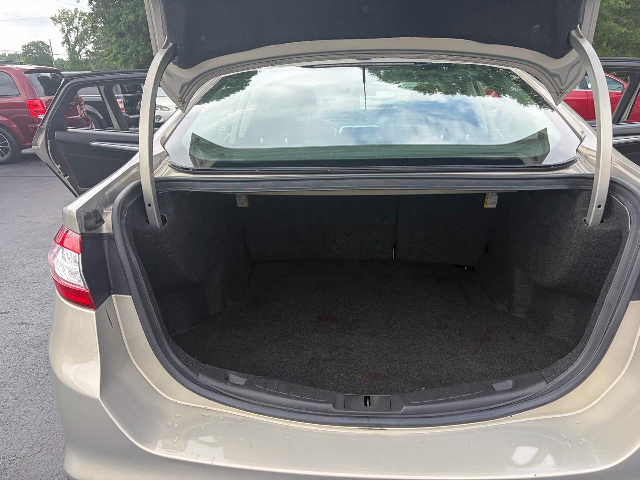 Ford Fusion SE 2015