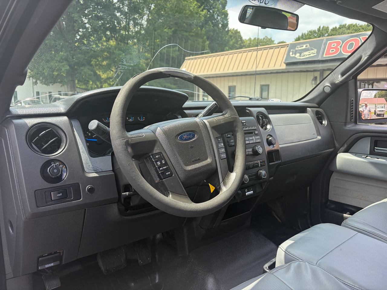 Ford F-150 XL 4WD 2014