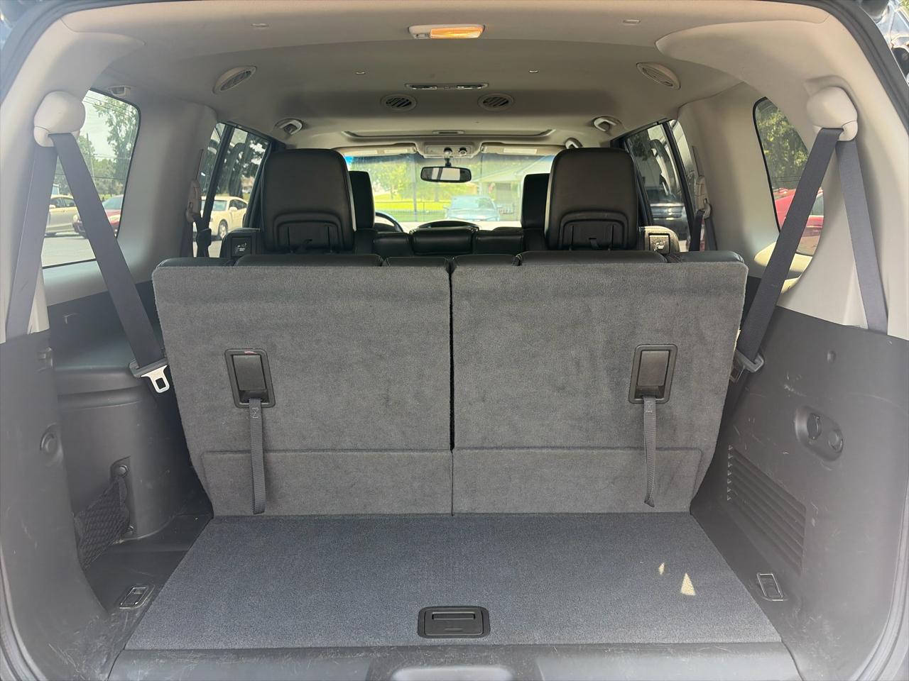 Nissan Pathfinder S 2012