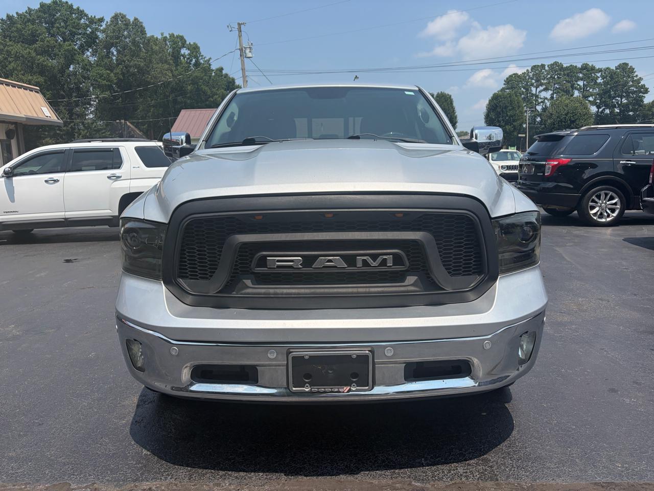 RAM 1500 Limited 4x4 Crew Cab 5'7" Box 2015