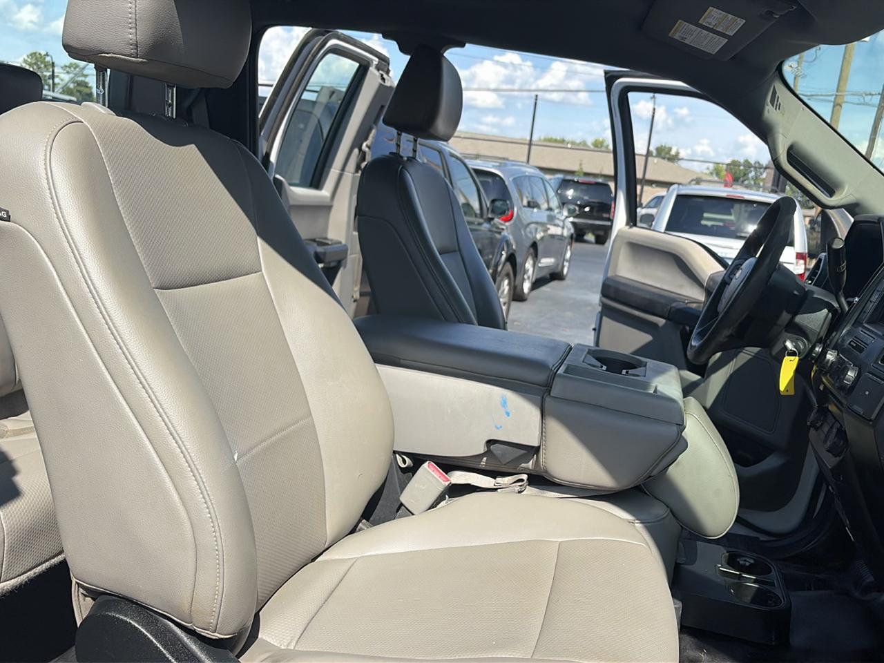 Ford F-150 2WD SuperCab 145" XL 2016