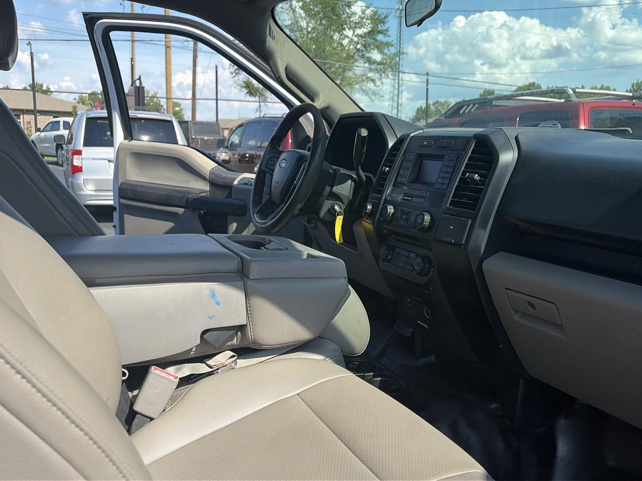 Ford F-150 2WD SuperCab 145" XL 2016