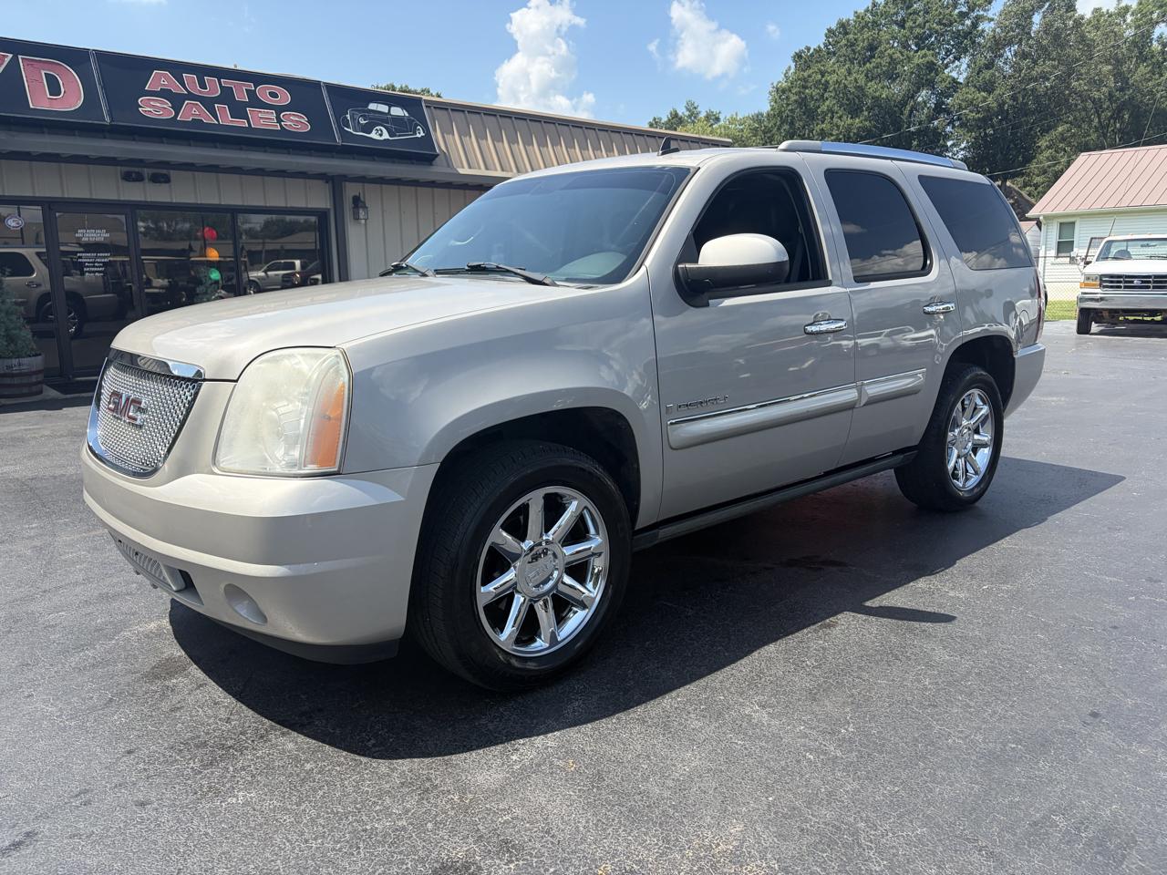 GMC Yukon Denali AWD 2008