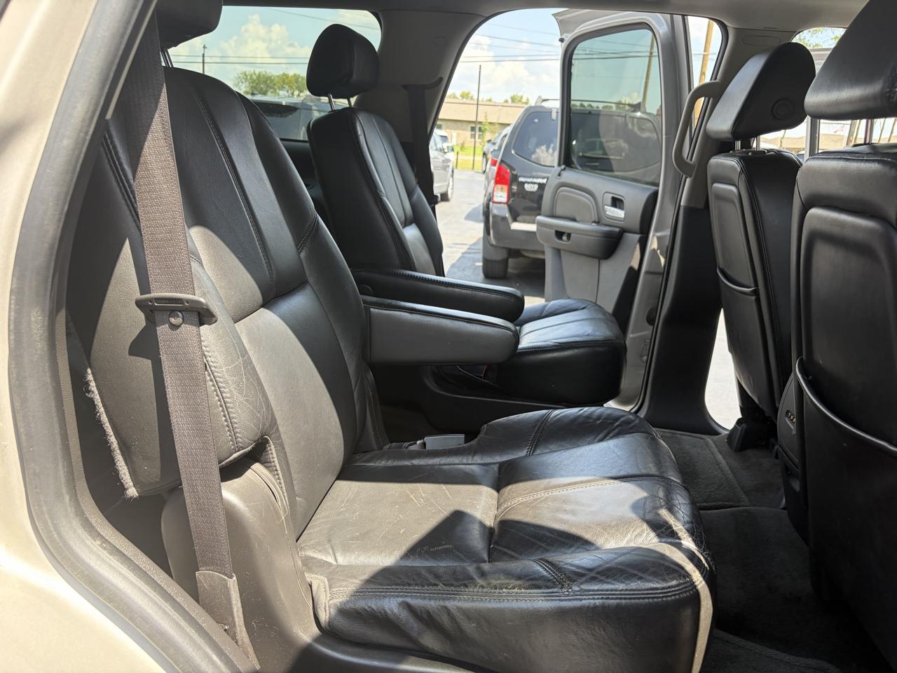 GMC Yukon Denali AWD 2008