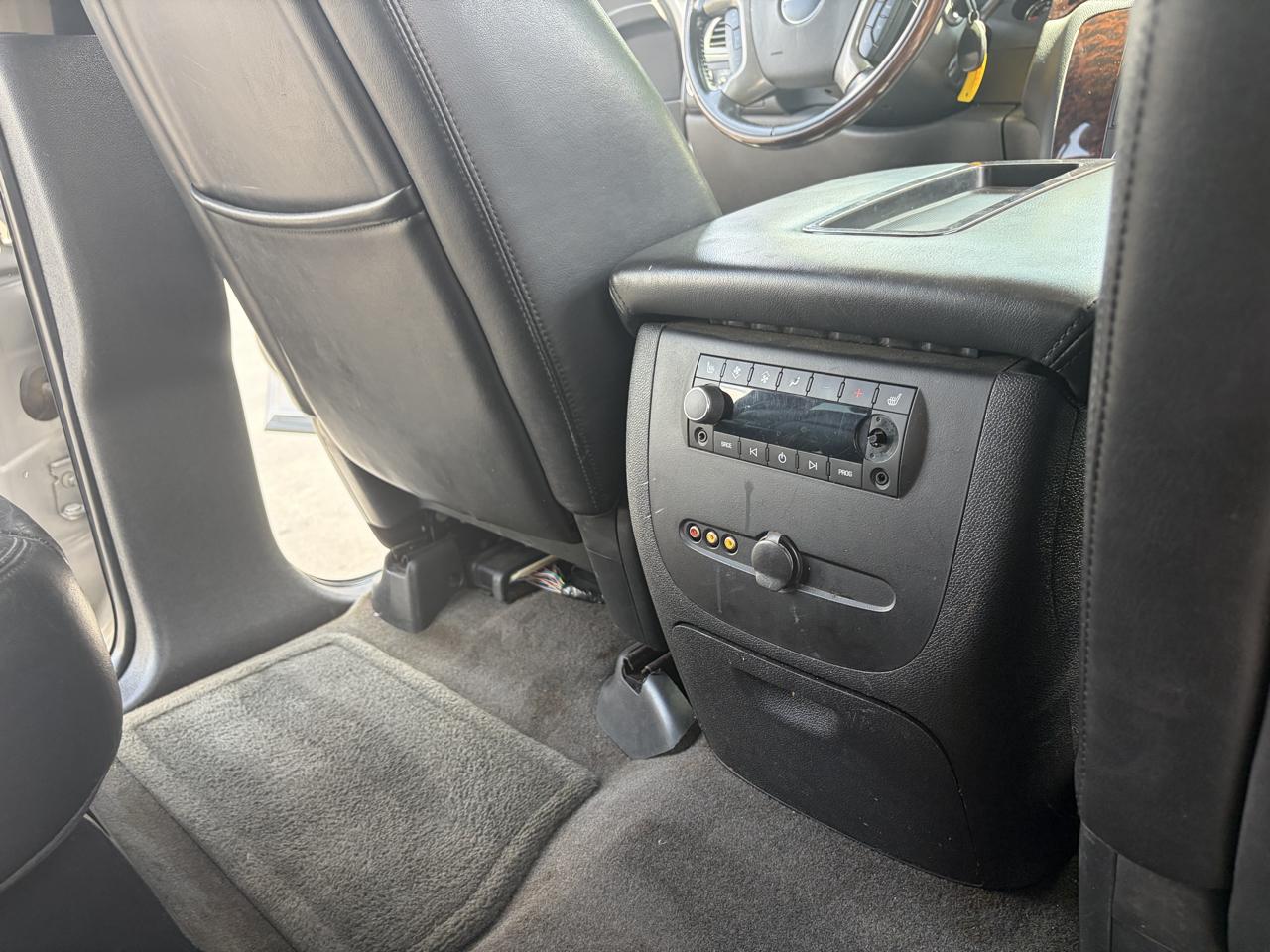 GMC Yukon Denali AWD 2008