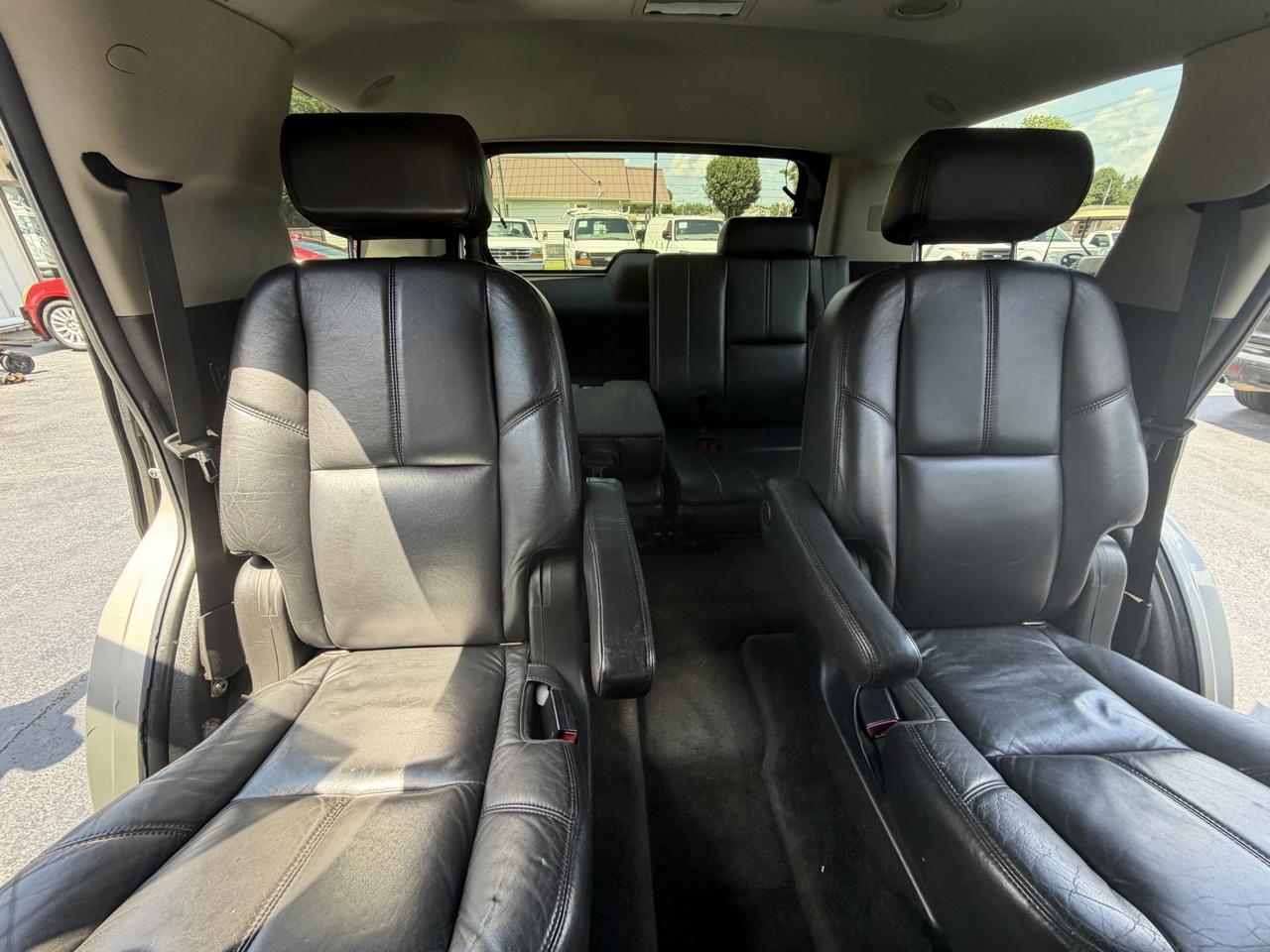 GMC Yukon Denali AWD 2008