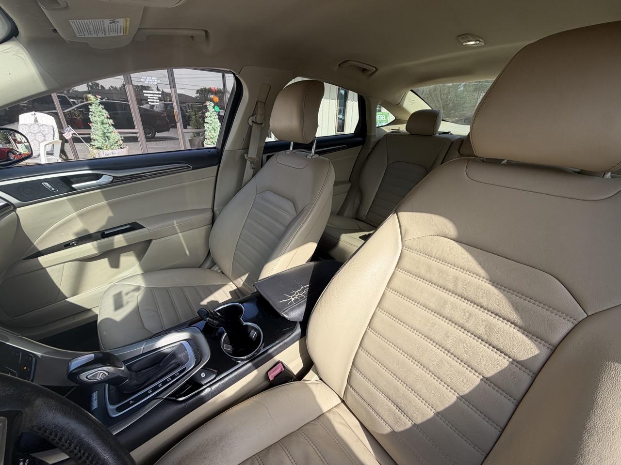 Ford Fusion SE 2014