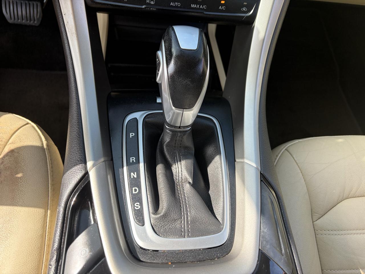 Ford Fusion SE 2014