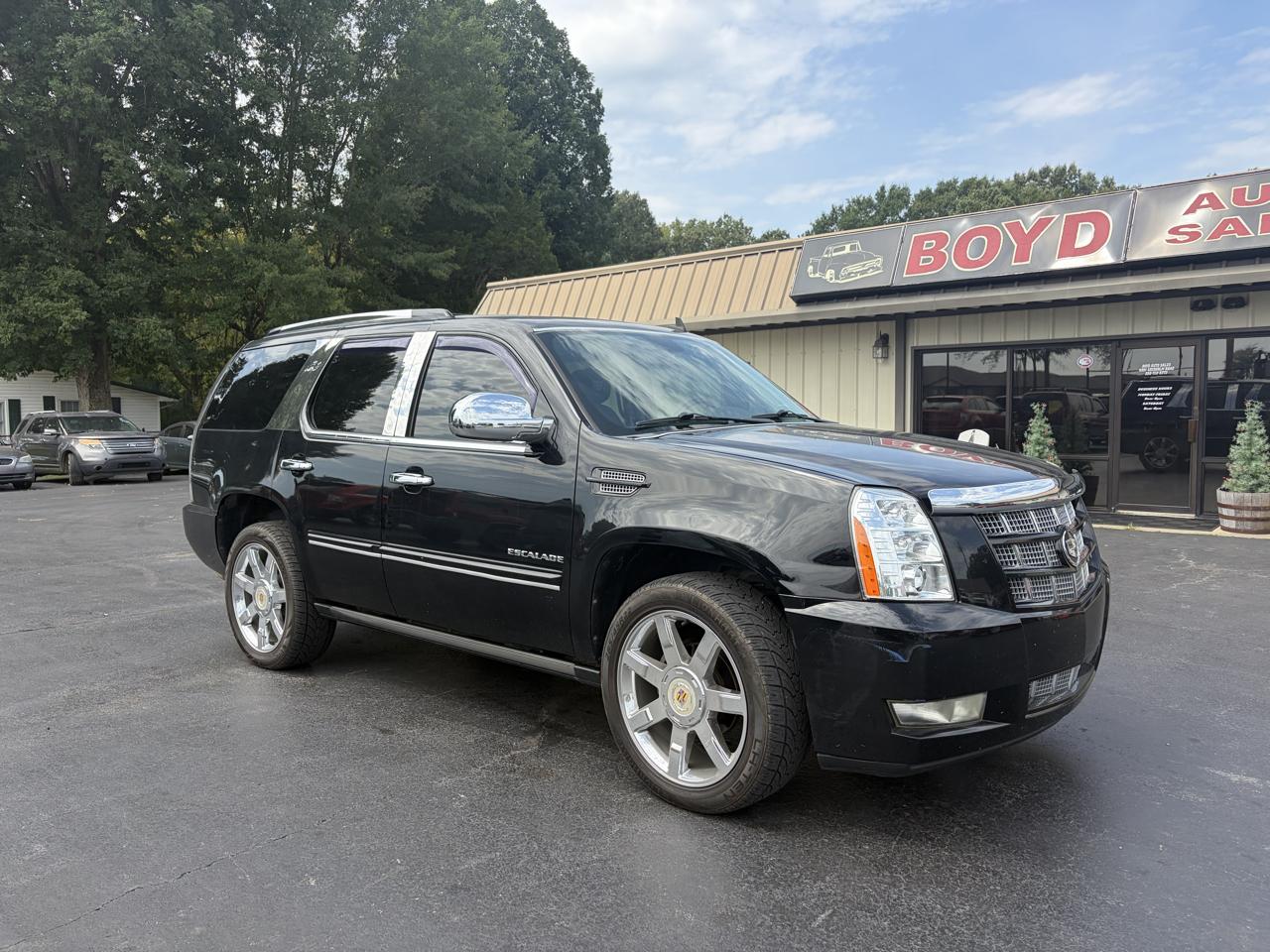 Cadillac Escalade 2WD Premium 2012