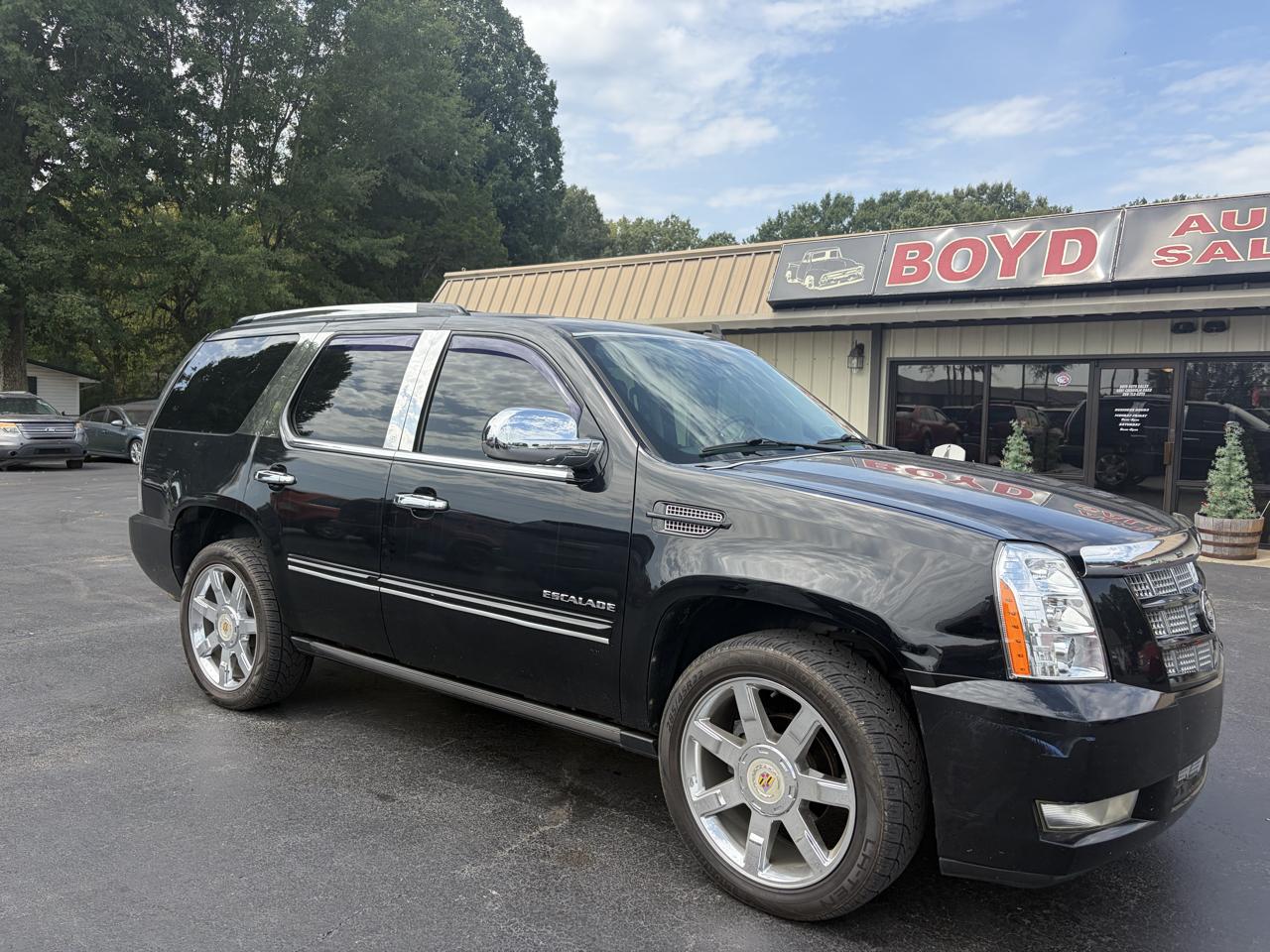 Cadillac Escalade 2WD Premium 2012