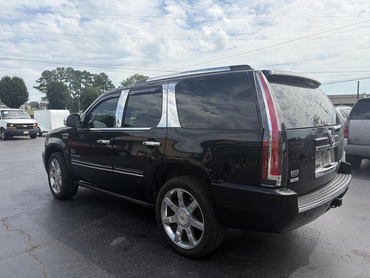 Cadillac Escalade 2WD Premium 2012