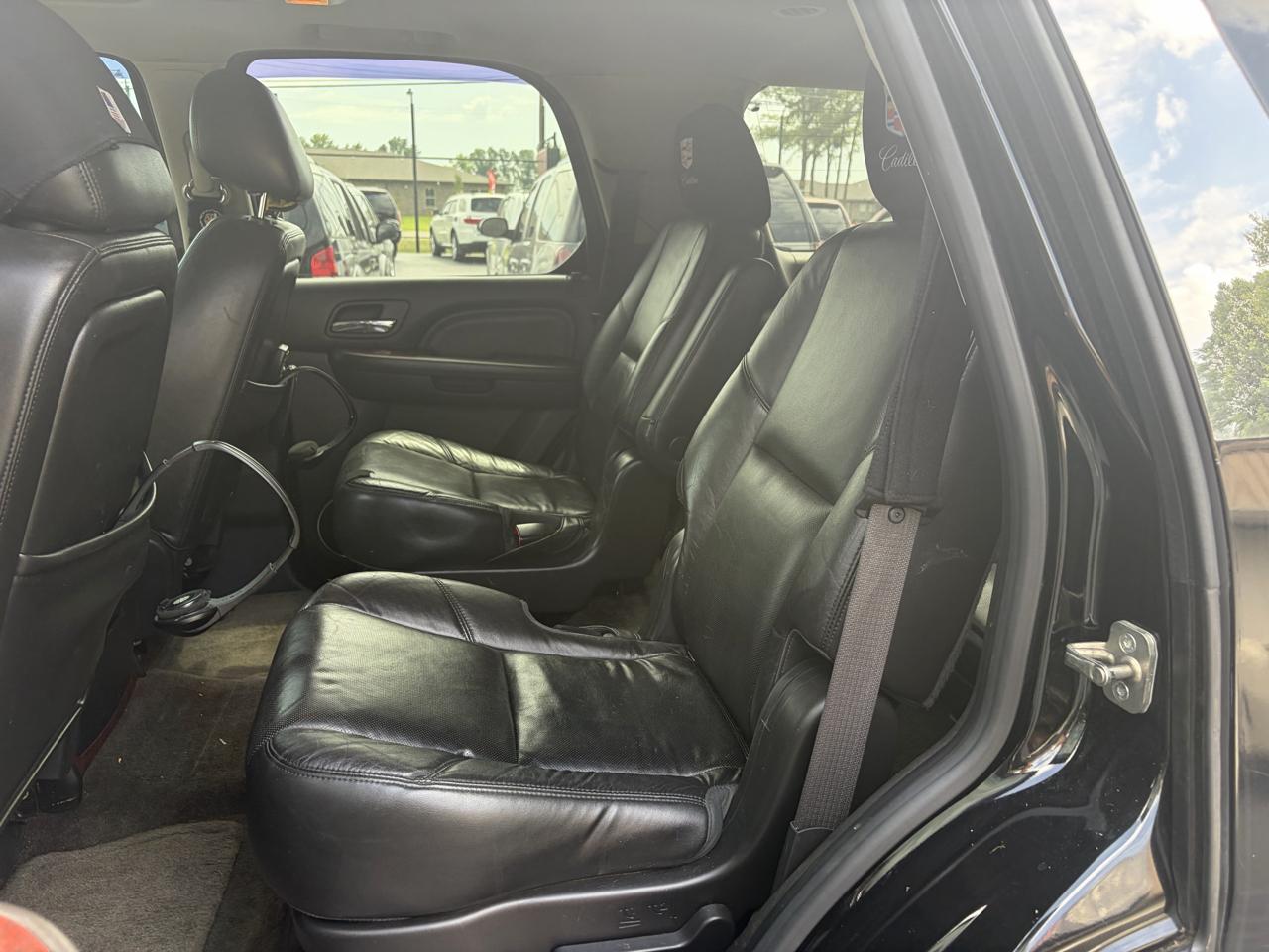 Cadillac Escalade 2WD Premium 2012