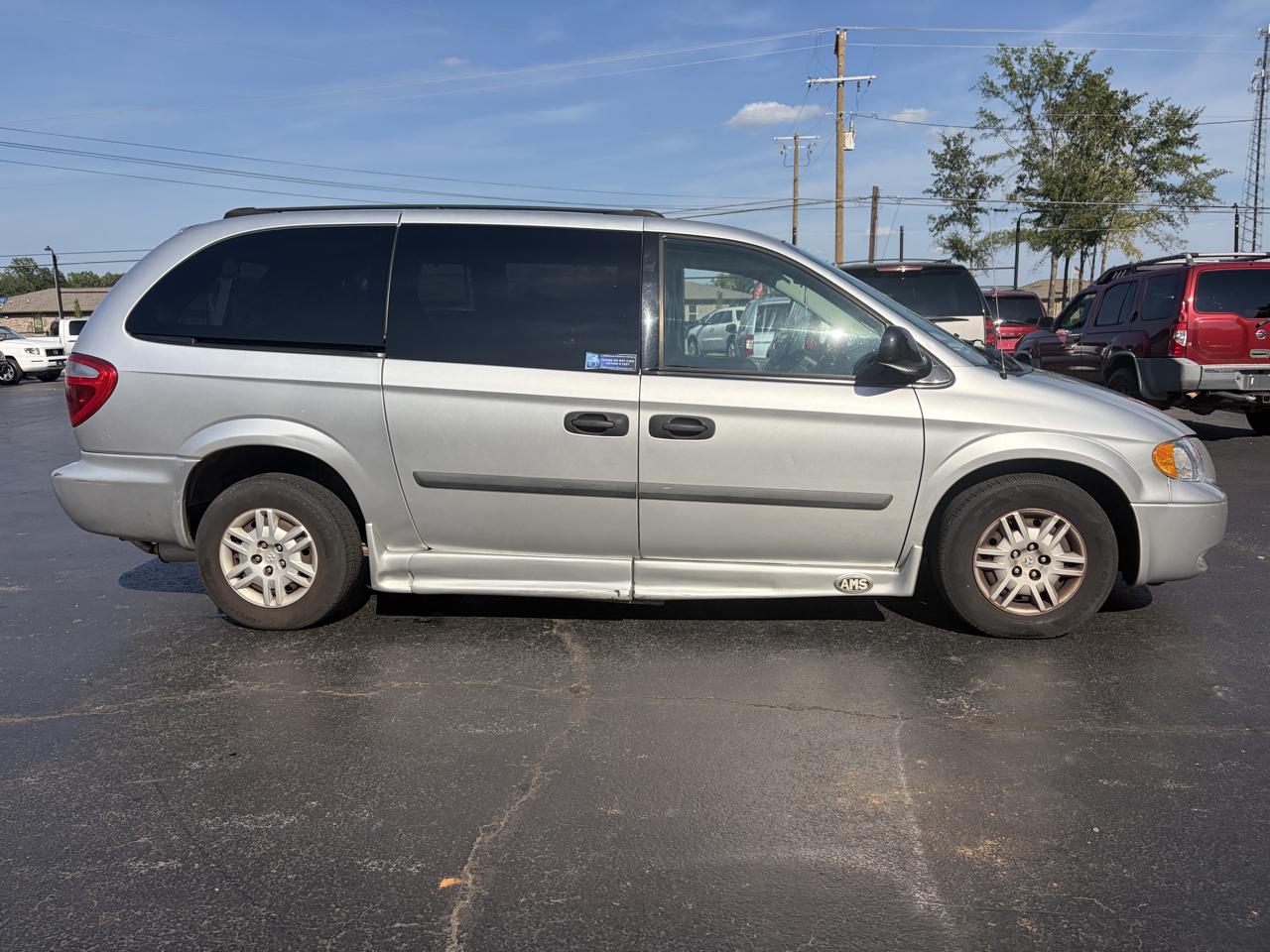 Dodge Grand Caravan SE 2005