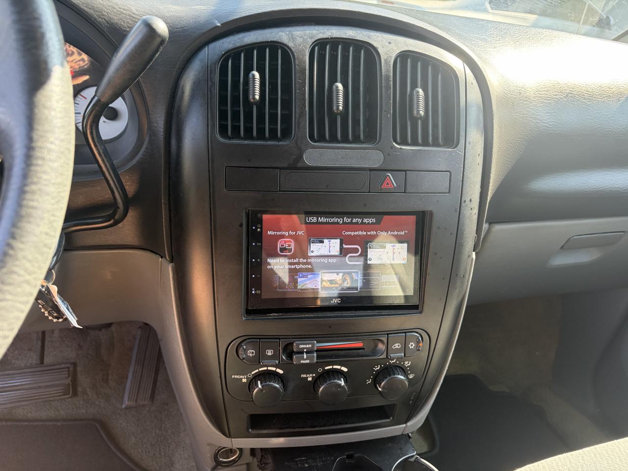 Dodge Grand Caravan SE 2005