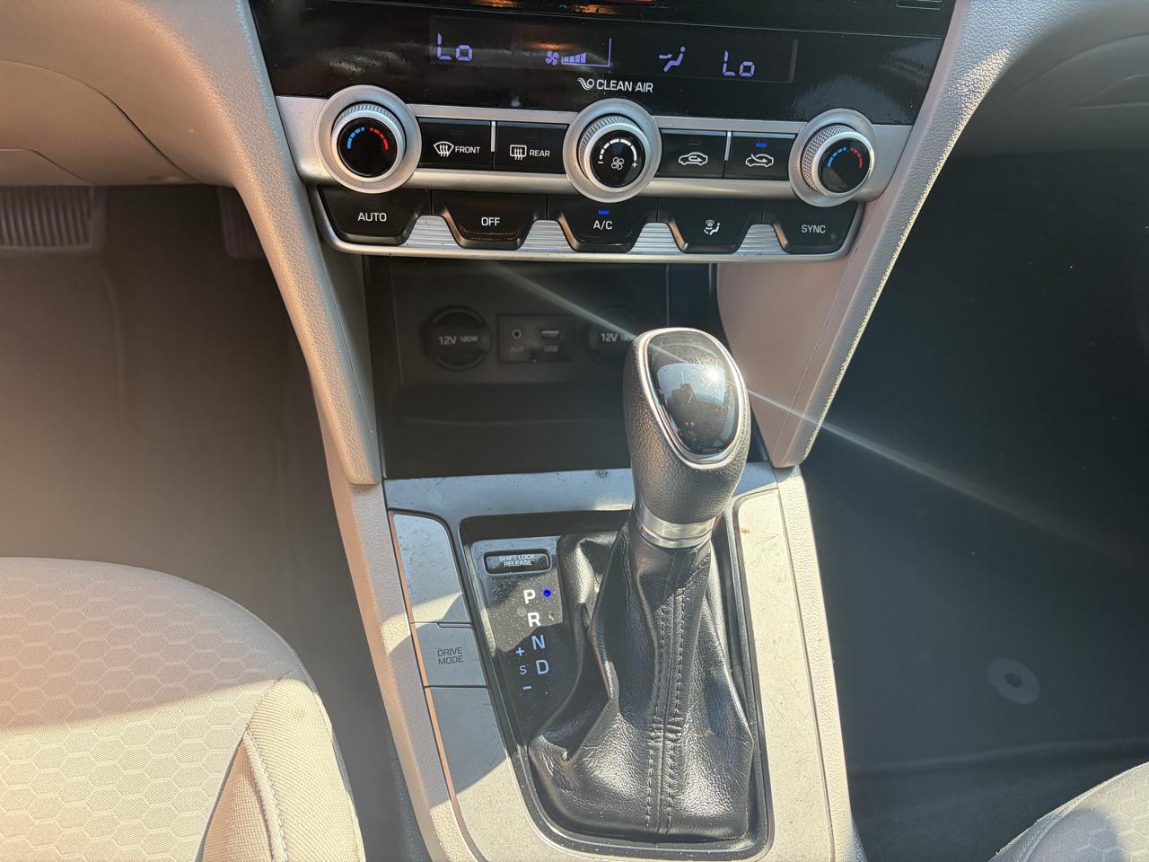 Hyundai Elantra Limited 2020