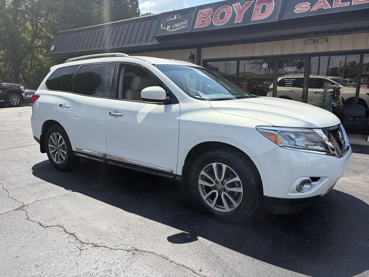 Nissan Pathfinder SL 2WD 2014