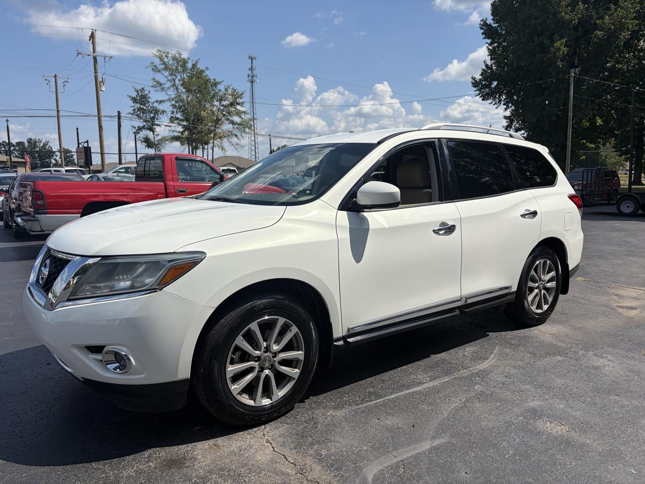 Nissan Pathfinder SL 2WD 2014