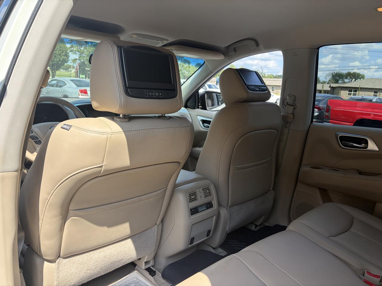 Nissan Pathfinder SL 2WD 2014