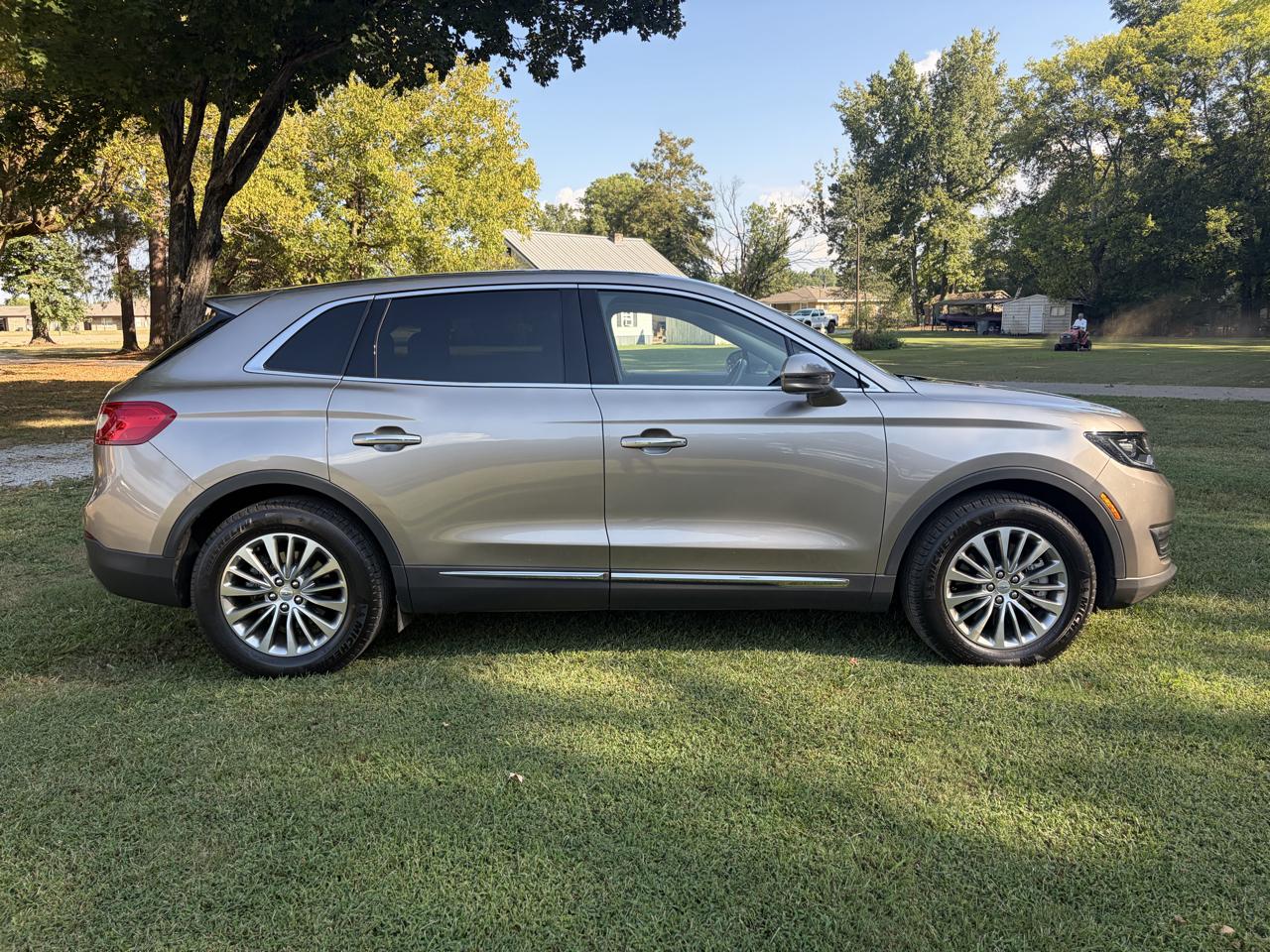 Lincoln MKX 4D SUV FWD 2018