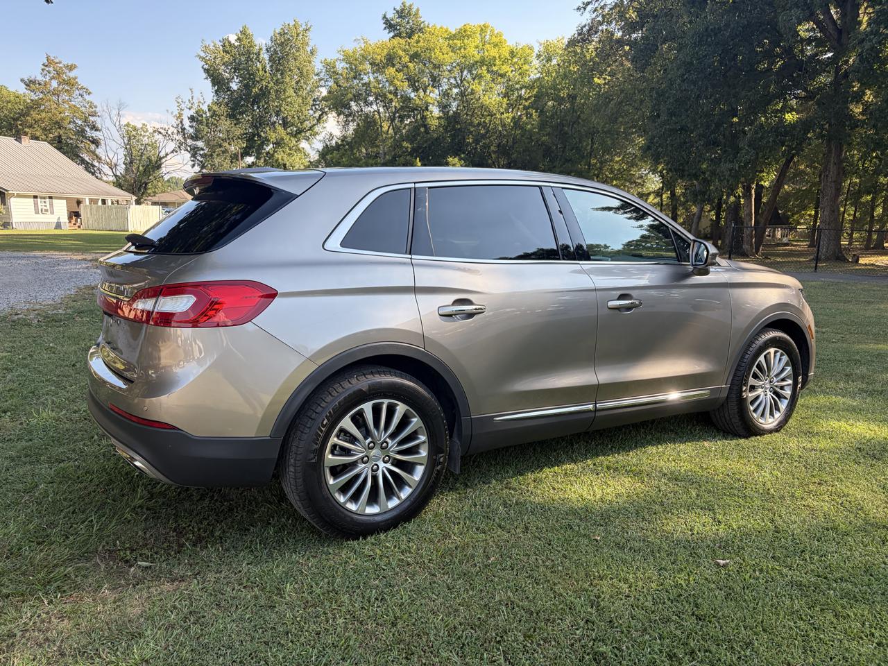 Lincoln MKX 4D SUV FWD 2018