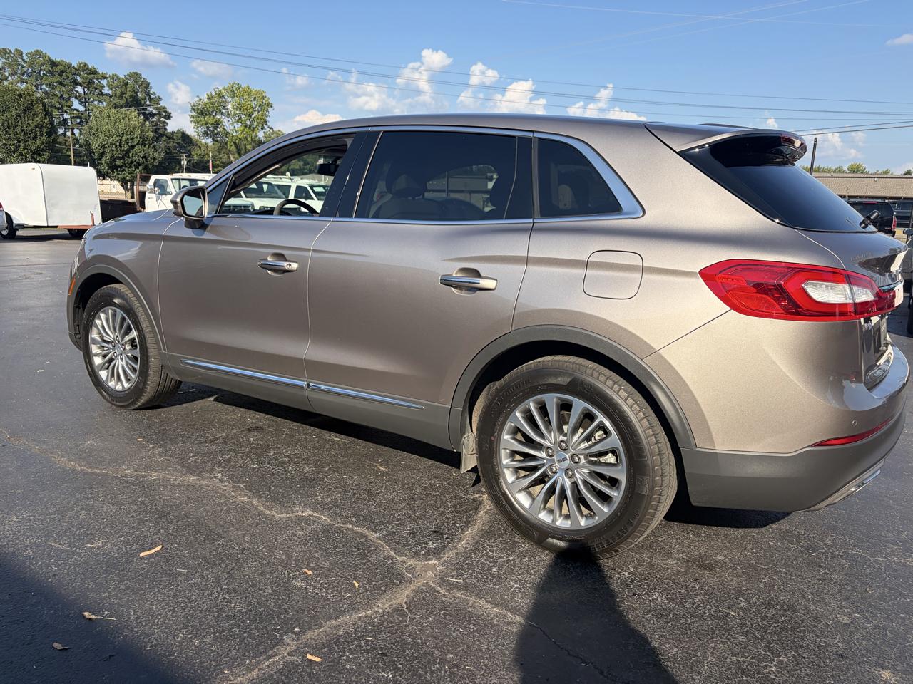 Lincoln MKX 4D SUV FWD 2018