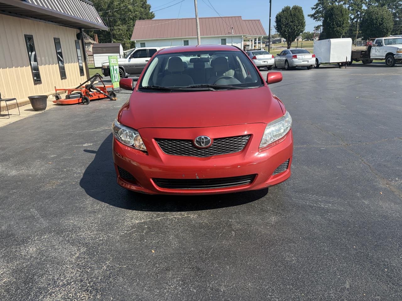 Toyota Corolla Base 5-Speed MT 2010