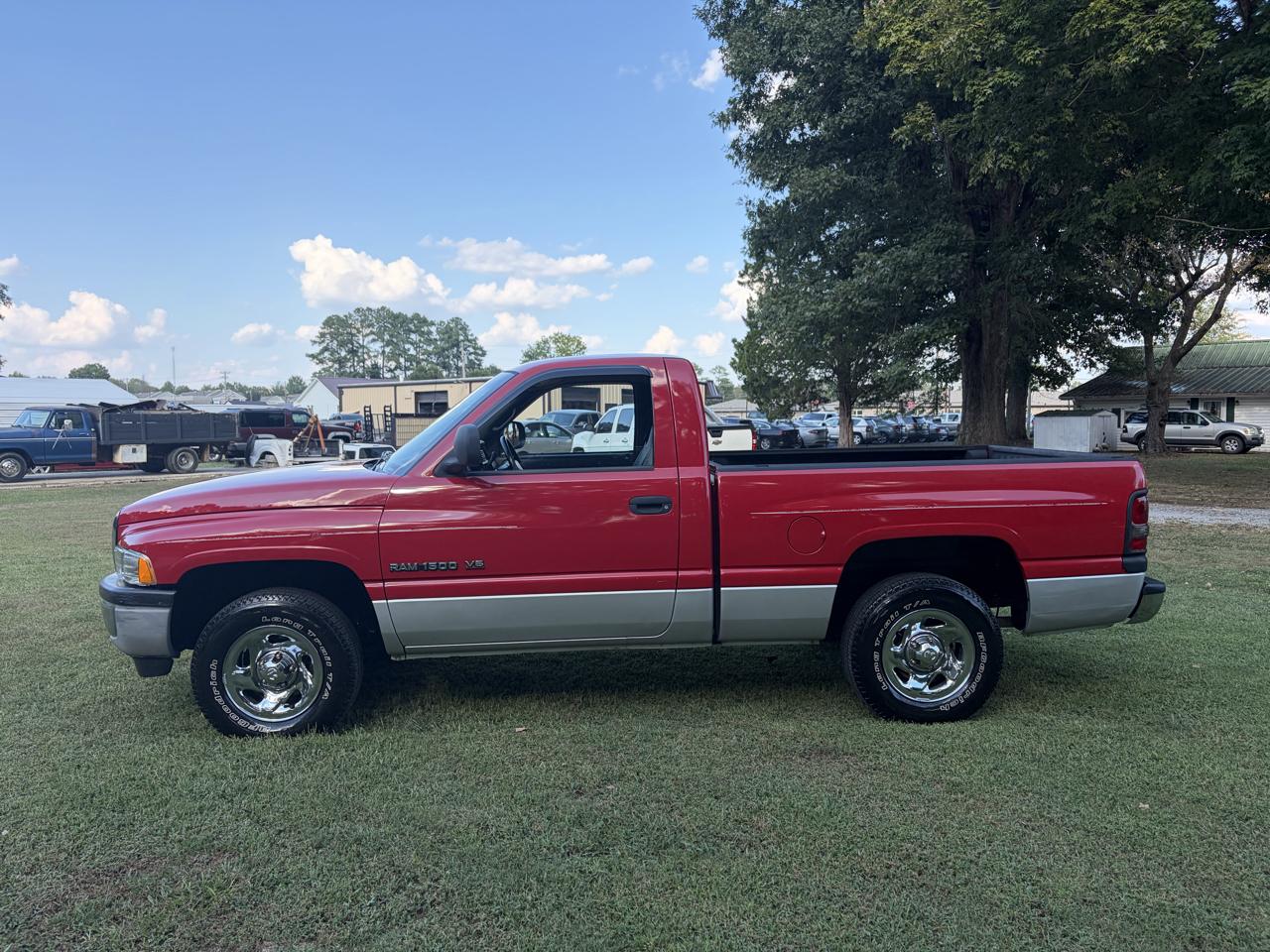 Dodge Ram 1500 2dr Reg Cab 119" WB 2001
