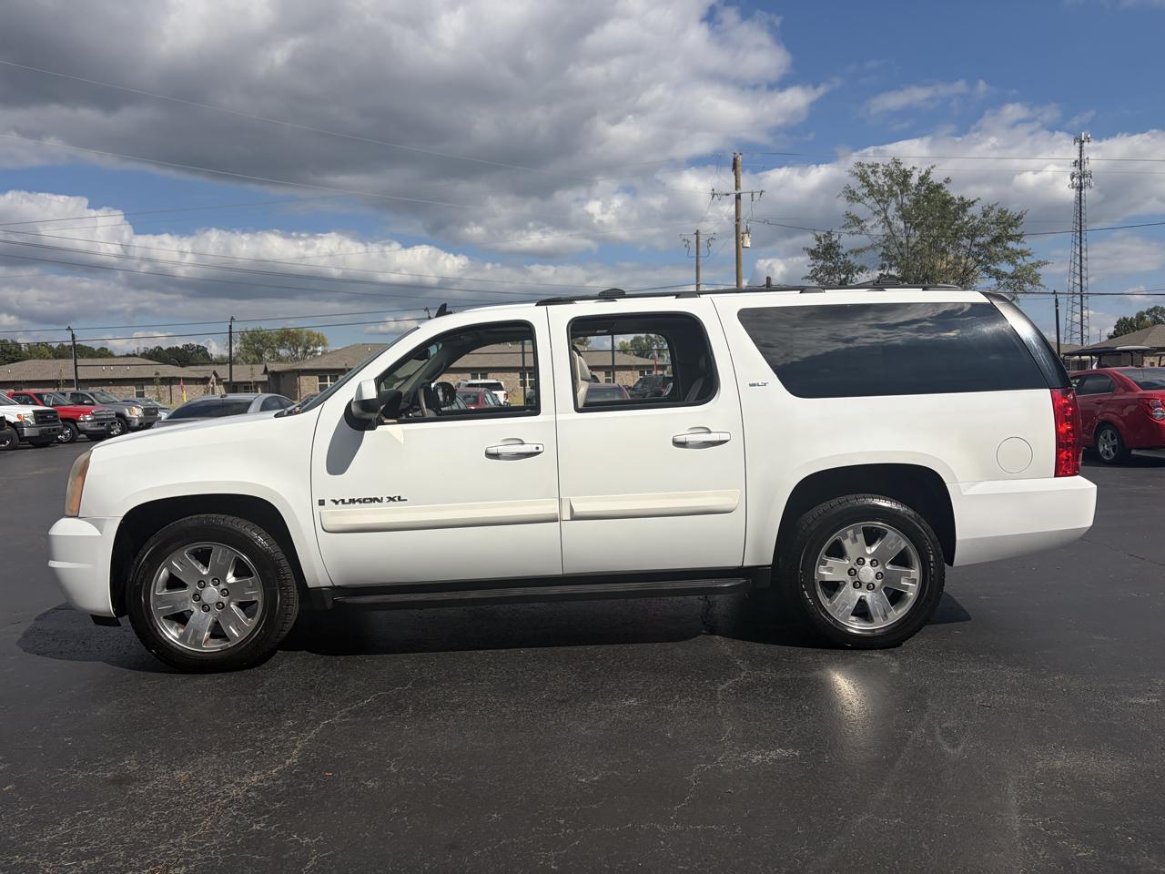 GMC Yukon XL SLE-1 1/2 Ton 2WD 2007