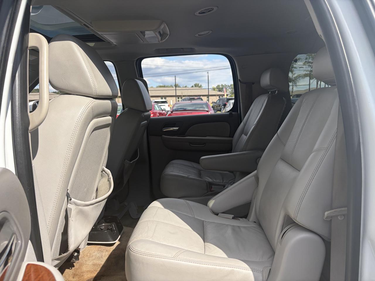 GMC Yukon XL SLE-1 1/2 Ton 2WD 2007