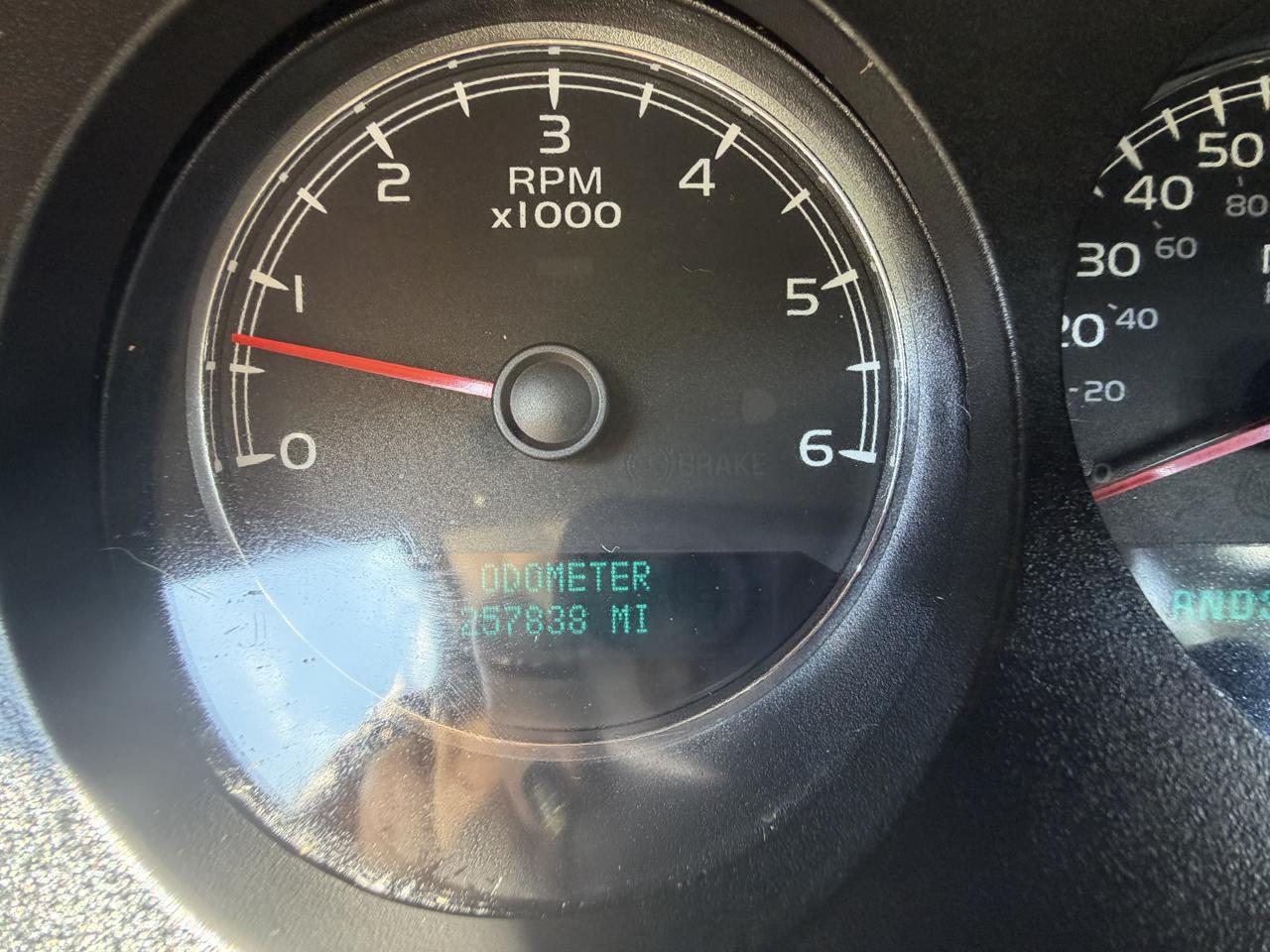 GMC Yukon XL SLE-1 1/2 Ton 2WD 2007