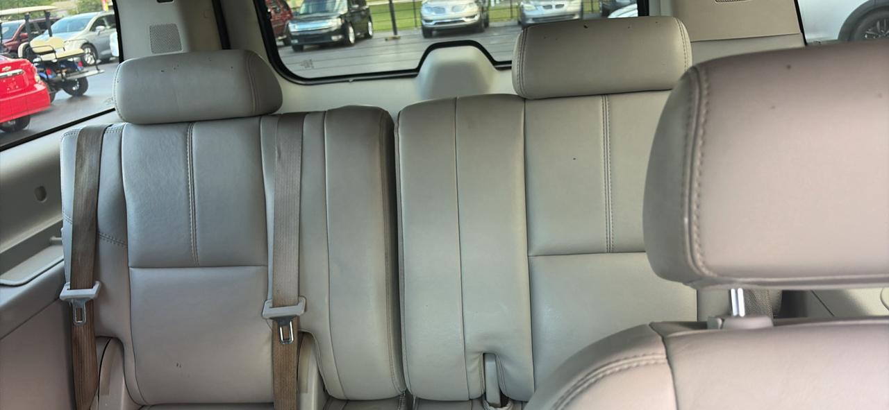 GMC Yukon XL SLE-1 1/2 Ton 2WD 2007