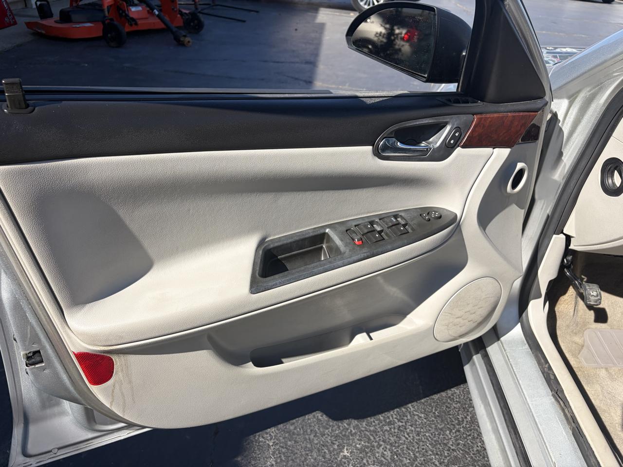 Chevrolet Impala LS 2009