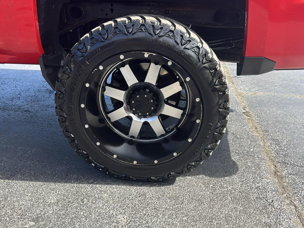 Chevrolet 1/2 Ton Pickups  2018